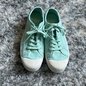 Palladium shoes